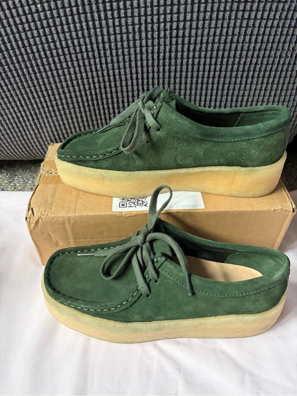 Clarks Green Suede Wallabee-Style Crepe Sole Loafers